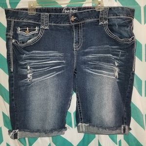 Ladies Bermuda Shorts
